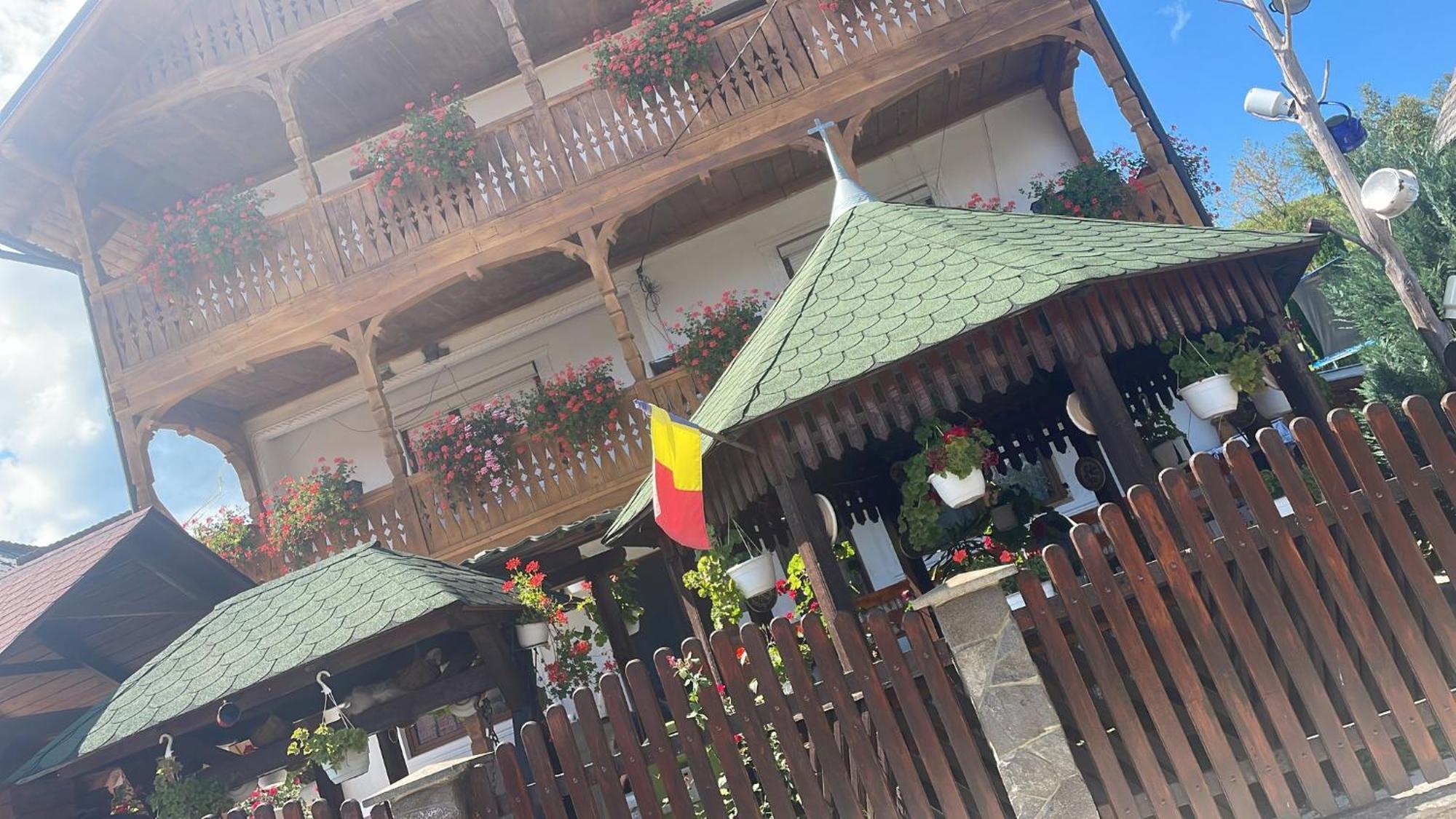 Casa Ionela Petreus Ξενοδοχείο Poienile Izei Εξωτερικό φωτογραφία